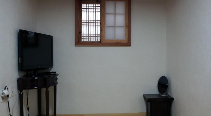 Han Hanok Guesthouse Сеул Стая снимка