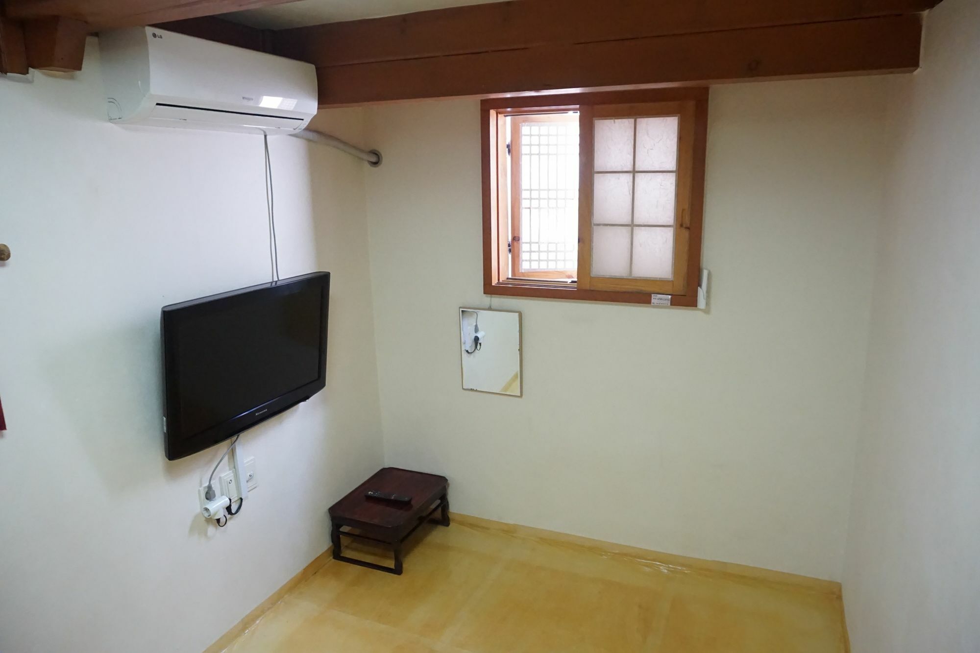 Han Hanok Guesthouse Сеул Екстериор снимка